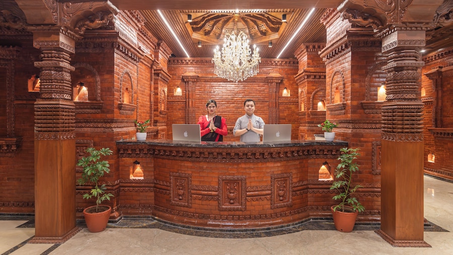 Aarya Hotel & Spa