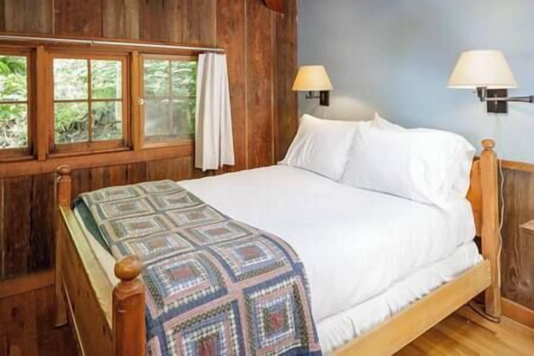 2 chambres, fer et planche à repasser, lit parapluie, accès Internet