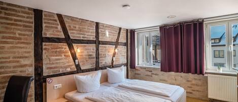 1 camera, Wi-Fi gratuito, lenzuola