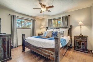 5 bedrooms, iron/ironing board, free WiFi - Altitude Oasis (Woodland Park)