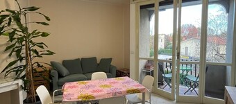 In the heart of Brianza, rent your room in a quiet space.