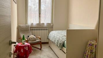 1 bedroom, iron/ironing board, WiFi, bed sheets