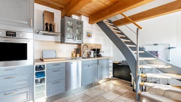 Køleskab, ovn, kogeplade, opvaskemaskine