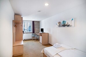1 habitación, wifi gratis y ropa de cama