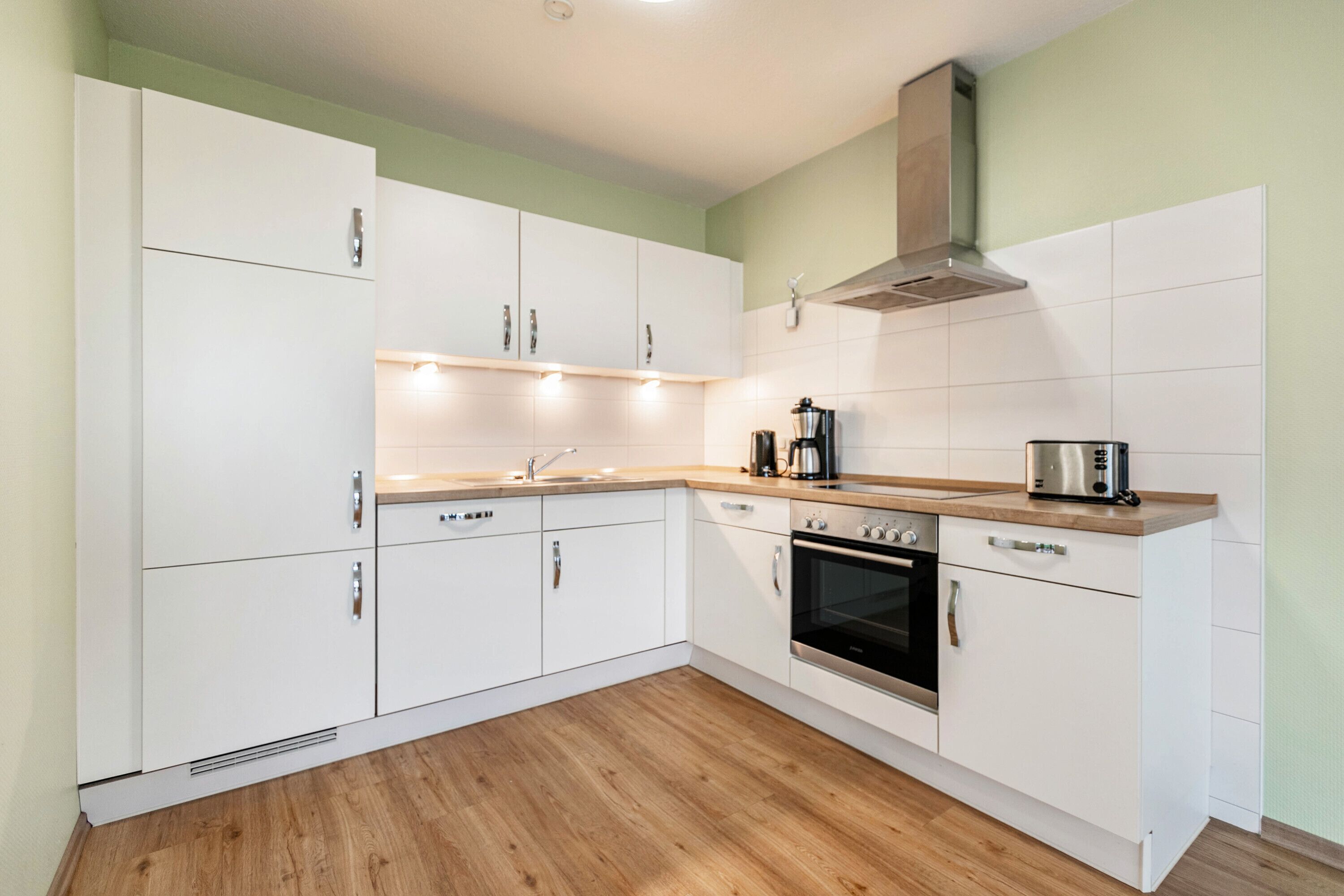 Kühlschrank, Ofen, Herdplatte, Geschirrspüler