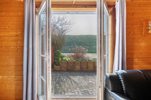 Apartment 'Blockhaus An Der Nordsee' with Private Terrace, Private Garden and Wi-Fi