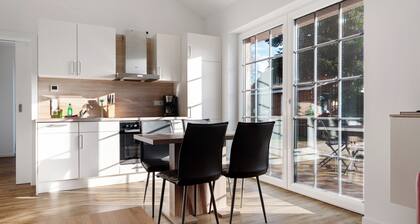 Ferienwohnung 'Wiesenfenster' mit Gemeinschaftsterrasse, Gemeinschaftsgarten und Wi-Fi