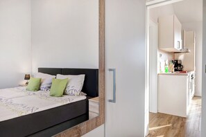 1 quarto, Wi-Fi de cortesia, roupa de cama