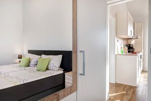 1 quarto, Wi-Fi de cortesia, roupa de cama