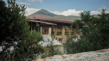 Habitación estándar con 1 cama doble o 2 individuales, balcón, vistas al río | Exterior