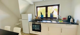 Apartment 'Auszeit-Ort Mit Wohlfühl-Garantie' with Balcony and Wi-Fi