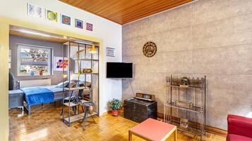 2 chambres, fer et planche Ă repasser, Wi-Fi gratuit, draps fournis