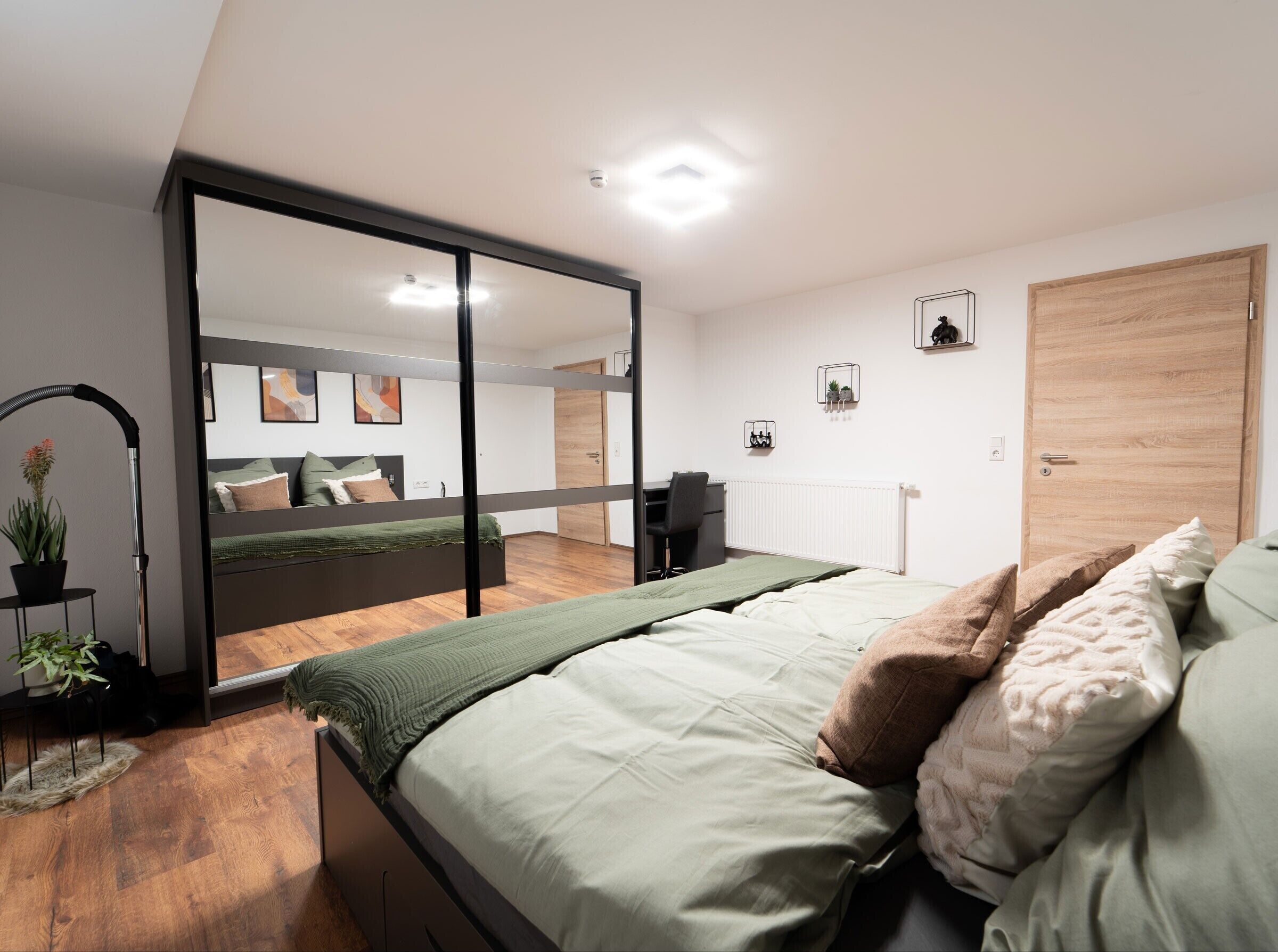 2 bedrooms, iron/ironing board, free WiFi, bed sheets