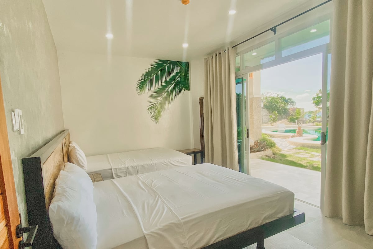 Family Double Room, Ocean View | Down duvets, desk, rollaway beds, free WiFi