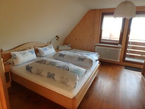2 bedrooms, free WiFi, bed sheets
