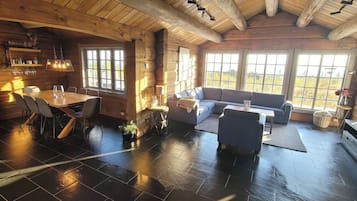 Stuga - 4 sovrum | Vardagsrum