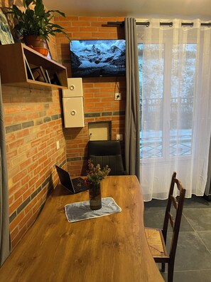 Interior - Apparently 5' from Rambouillet Park, 45' from Montparnasse Ideal for teleworking  (Rambouillet)