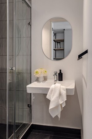 Apartment | 1 bedroom - Lifestyle Apartment 82 on Main (Cape Town)