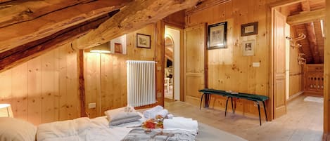 Maison Familiale, 4 chambres, 2 salles de bains (La Baita 1800 Ski In Ski Out)