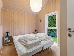 4 bedrooms, internet