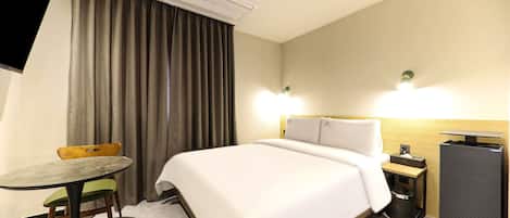 Deluxe Double Room, City View
