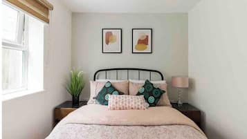 Decoración personalizada, muebles diferentes y wifi gratis