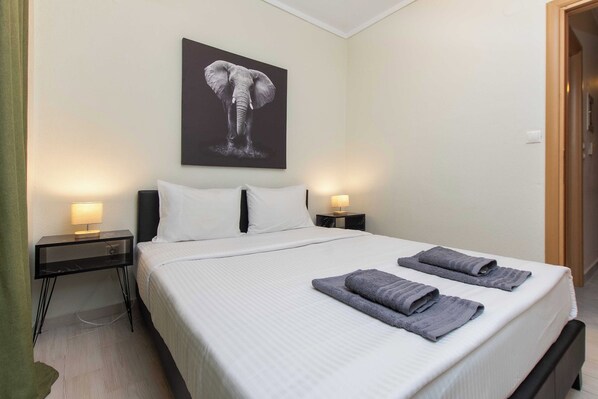 2 soverom, strykejern/-brett, reiseseng for barn og wi-fi (inkludert)