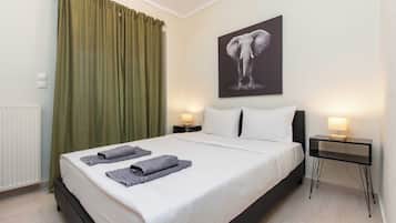 2 bedrooms, iron/ironing board, travel crib, free WiFi