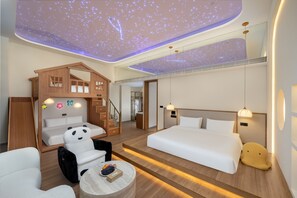 Familie suite, patio | Woonruimte