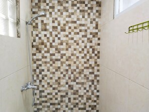Bathroom - Homestay Famili Taqwa (Jakarta)