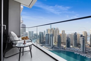 Luxury Apartment, 2 Bedrooms, Non Smoking, Marina View | Balcony - EDEN’S Homes & Villas - VIDA Dubai Marina Residences (Dubai)