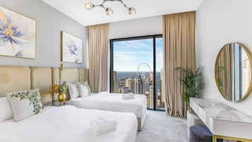 Luxury Apartment, 3 Bedrooms, Non Smoking, Marina View | Egyptian cotton sheets, premium bedding, memory foam beds, in-room safe