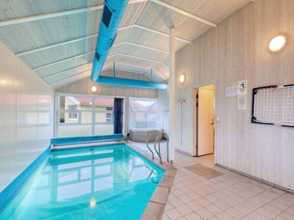 Ferienhaus | Pool | Innenpool, Außenpool