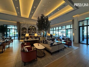 Dining - 2BR Apartment in Palace Residences Creek harbour (Dubai)