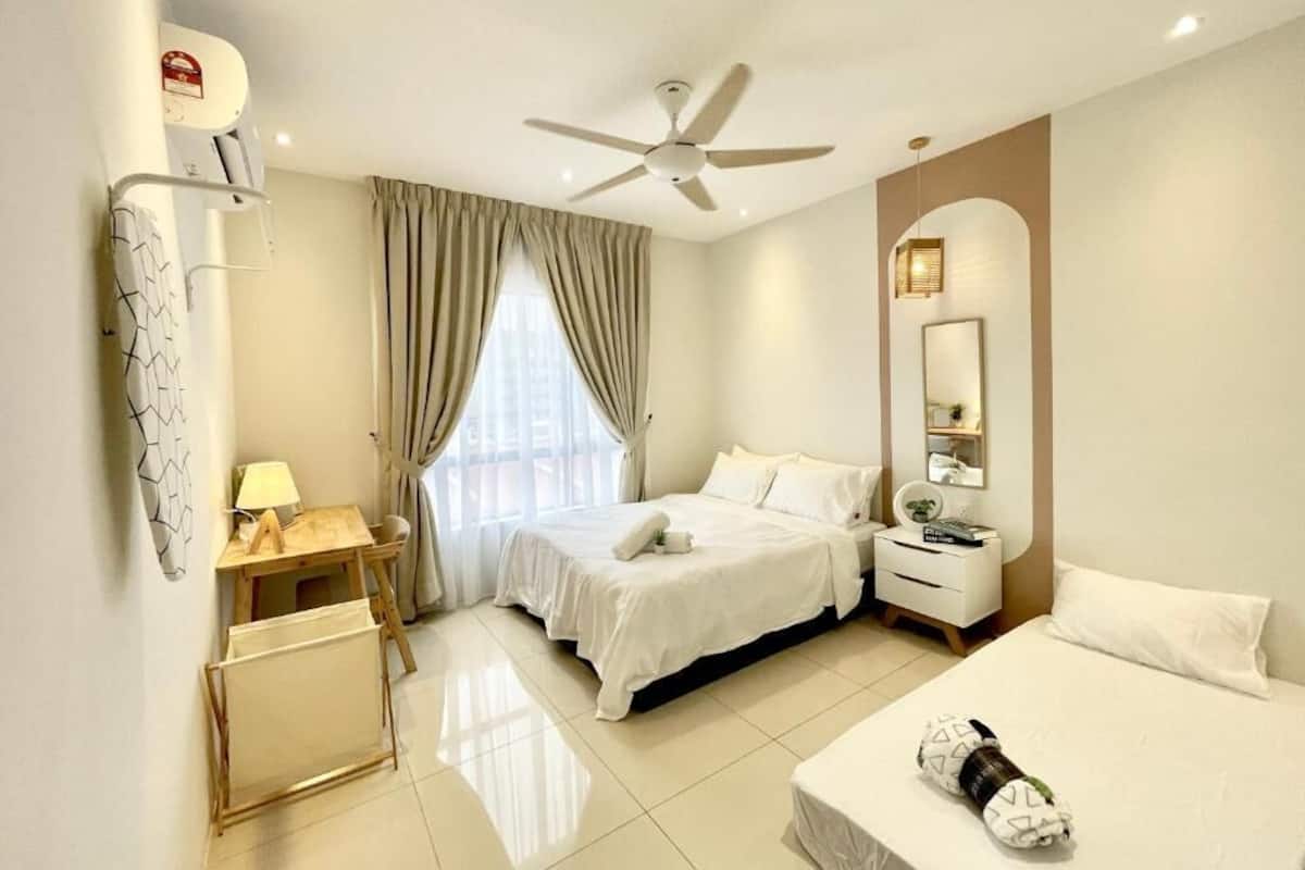 Family Suite, 3 Bedrooms, City View