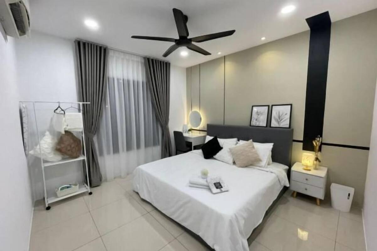 3 bedrooms, free WiFi, bed sheets
