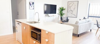 Luxury Villa 2 - Modern Retreat