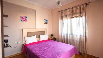 Vila Deluks | 4 kamar tidur, ruang kerja ramah laptop, kedap suara, dan Wi-Fi gratis