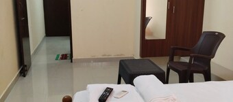 SRINIVASA RESIDENCY INN