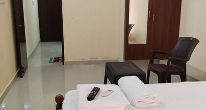 SRINIVASA RESIDENCY INN