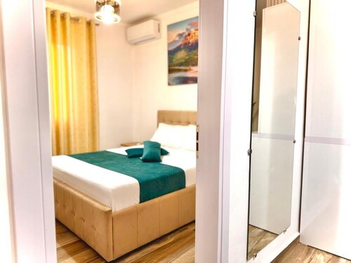 Elite Apartments