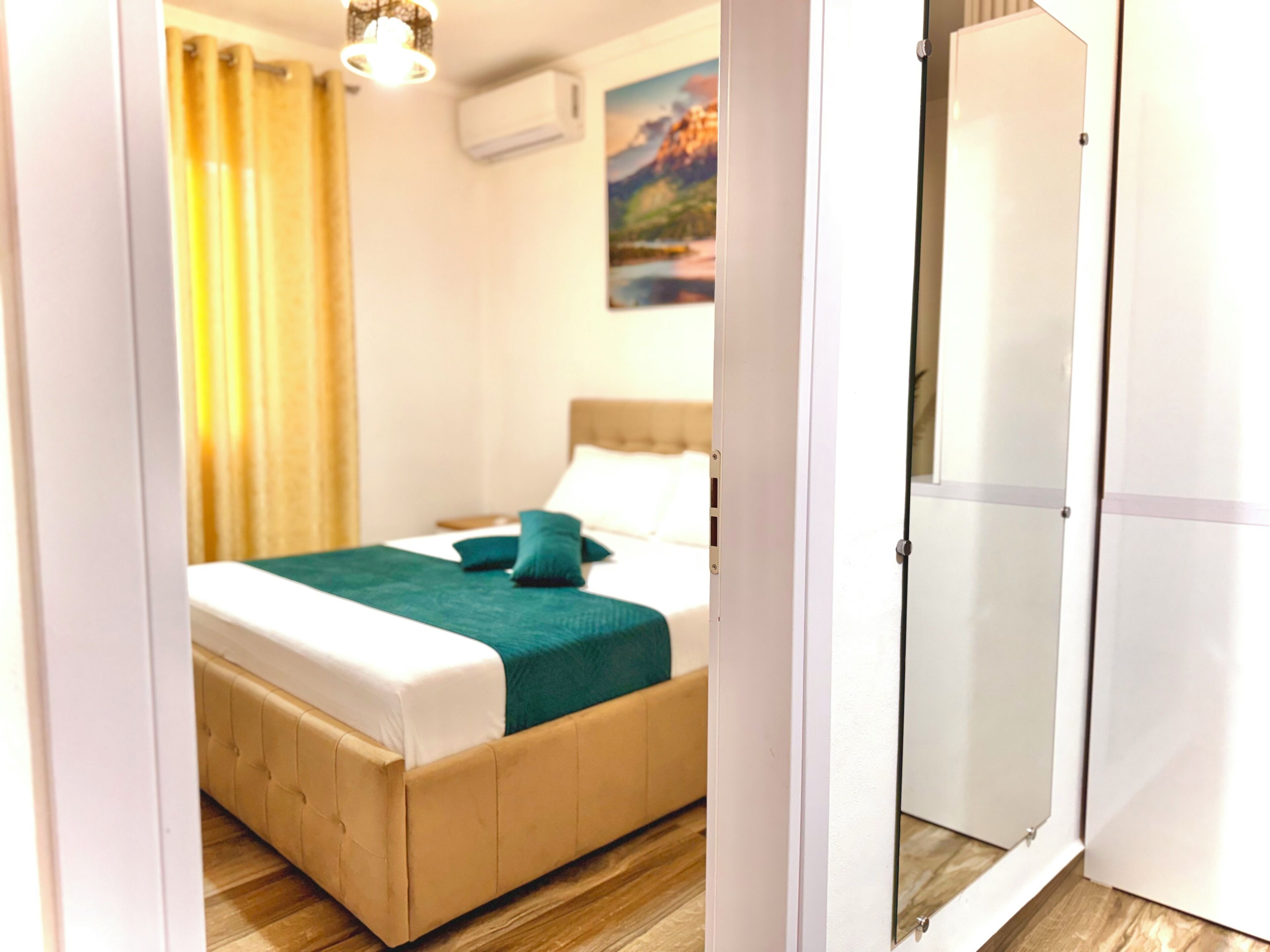 Deluxe Apartment, 2 Bedrooms, Balcony | Desk, free WiFi, bed sheets