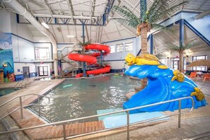 Pool - Eagles Nest • Mtn Views • Dog-Friendly • Ev Charger • Ski/Hike (Silverthorne)