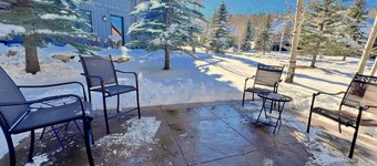 Mtn Views! Fire Pit, Dog Friendly, Ski, Hike, Play