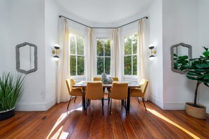 Dining - Luxurious 4 Bedroom, 4.5 Bath Home (Charleston)