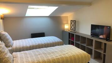 3 chambres, fer et planche Ă repasser, Wi-Fi, draps fournis