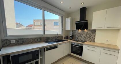 TrÚs grand loft refait à neuf au centre-ville de Montluçon, WIFI GRATUIT