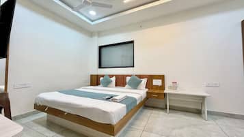 Premium bedding, soundproofing, free WiFi, bed sheets