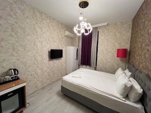 Comfort Room With City View