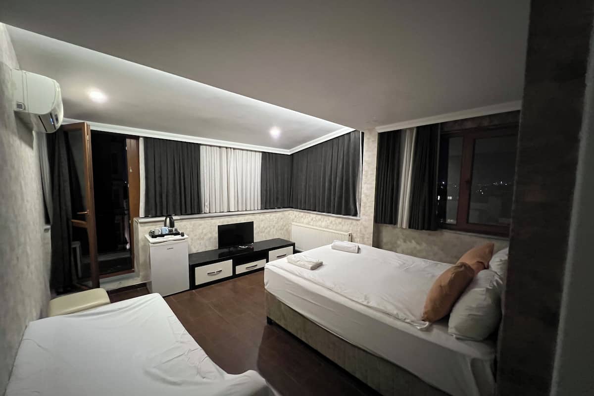 Premium Room With Balcony